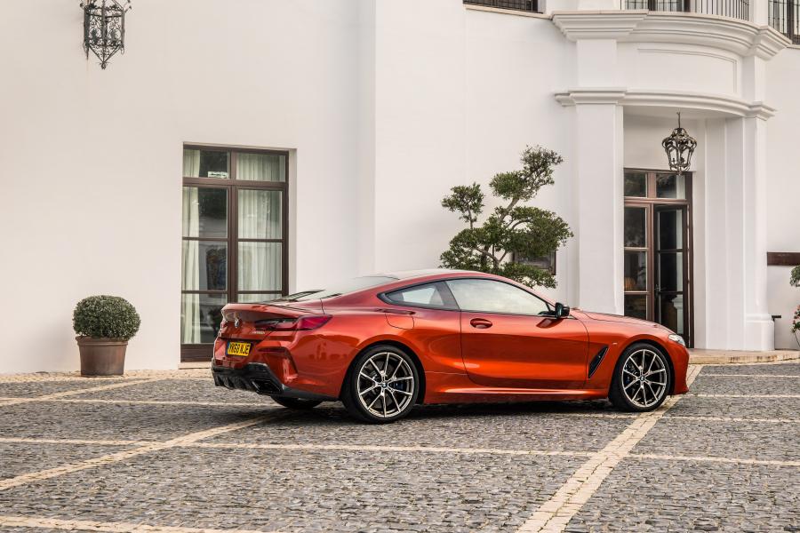  BMW M850i xDrive Carbon Package (G15) 2018 года  (UK) (фото 13 из 40)